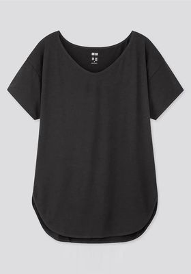 Seamless V Neck Longline Short Sleeved T-Shirt from Uniqlo
