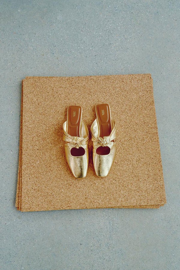 Metallic Mules With Knot