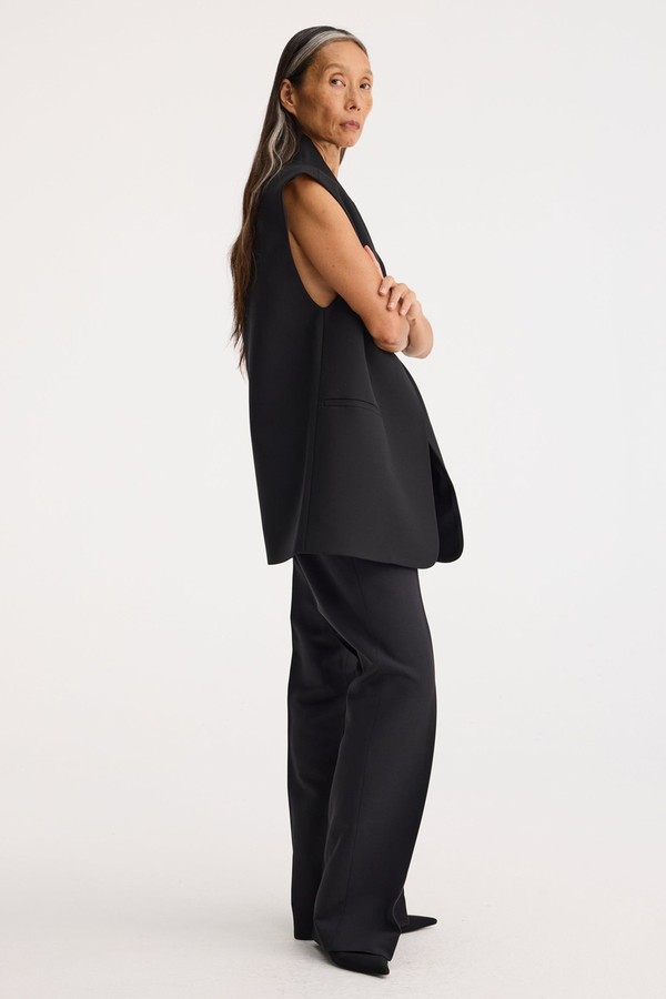 Sleeveless Jacket