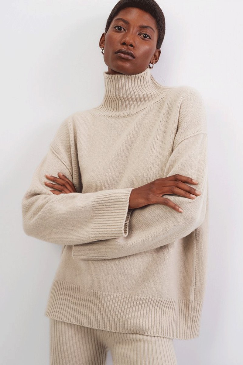 Boyfriend Turtleneck Wheat from Soft Goat