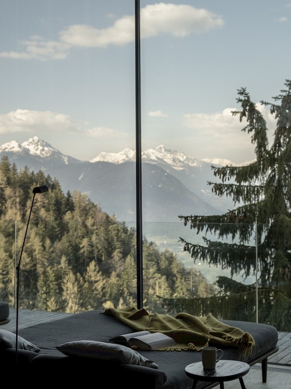 The Retreats, Spas & Hotels That Wellness Experts Swear By