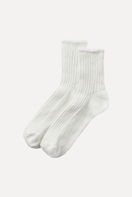 Linen Socks from Nishiguchi Kutsushita