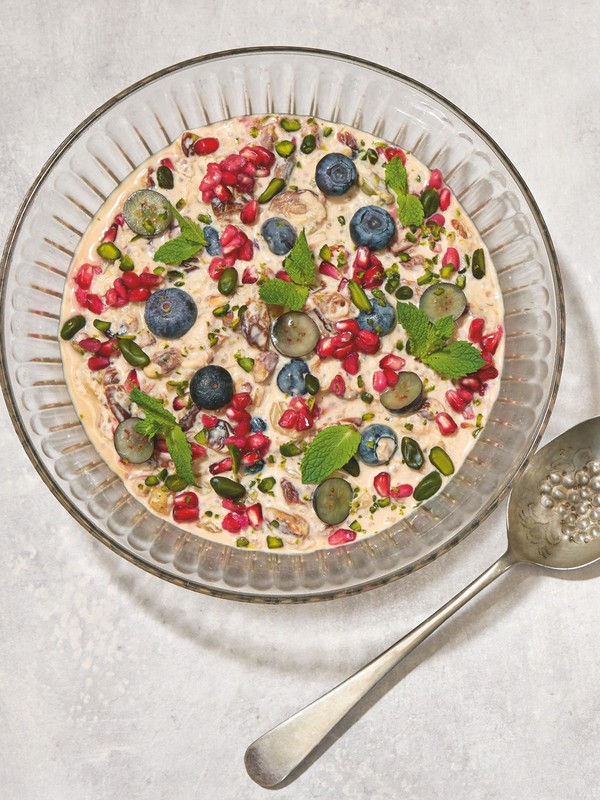 Bircher Muesli, Sour Cherries, Pistachios & Buttermilk 