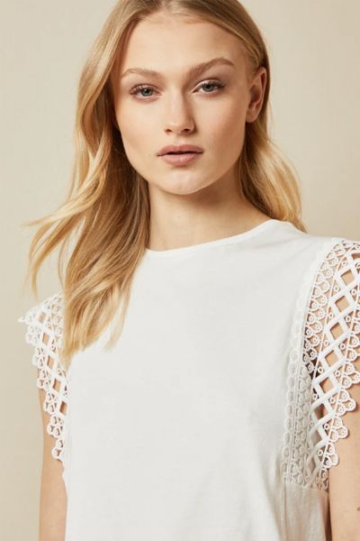 Ulayna Lace Detail Sleeveless Top