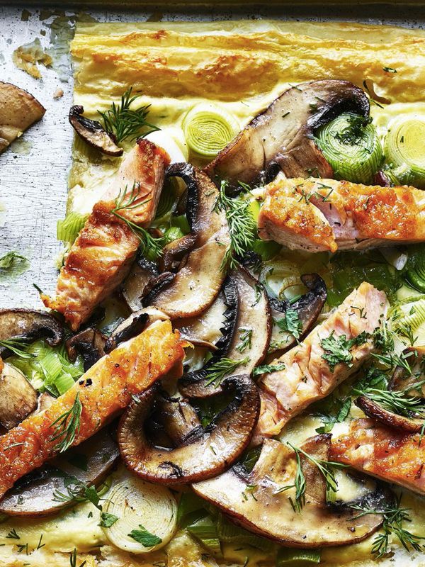 Portobello Mushroom, Salmon & Leek Traybake 