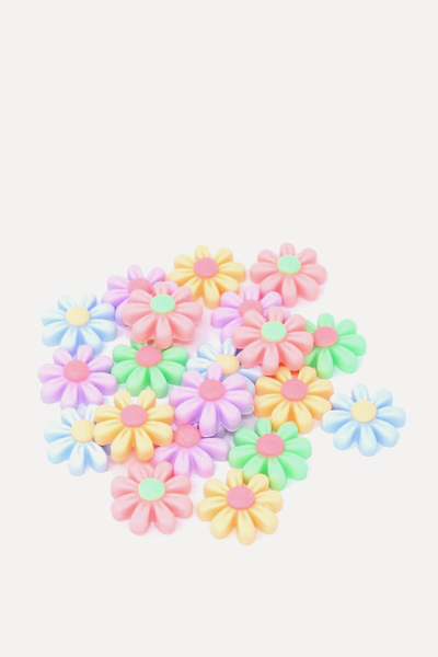 Mix Of Pastel 20mm Cute Daisy Flower Resin Flatbacks from Special Touches