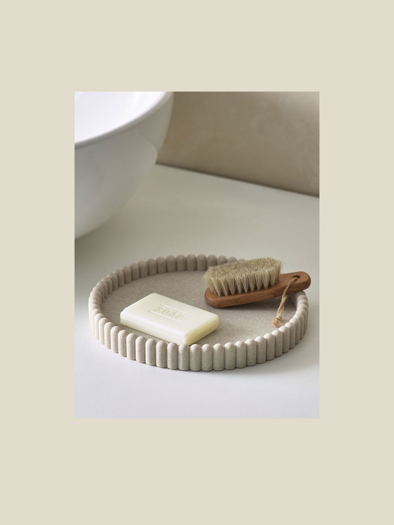 Natural Rib Round Tray