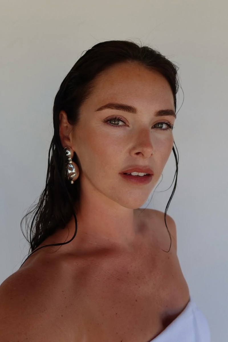 @ClareHolbrook_
