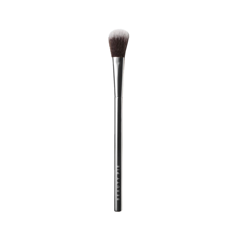 Highlighting & Setting Powder Brush 011 from Beauty Pie