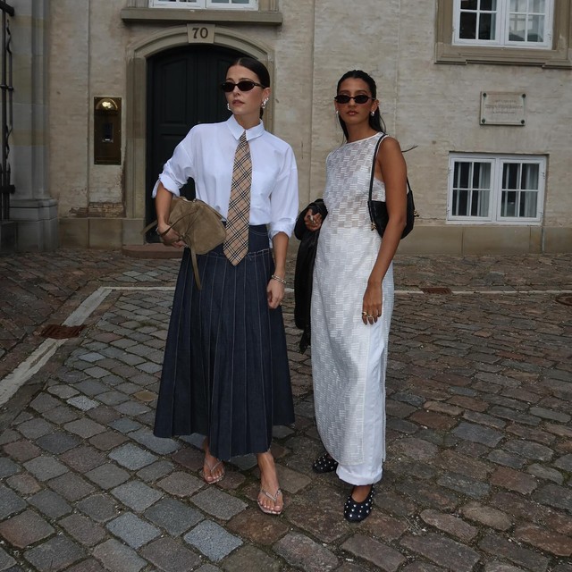 From showroom visits to street style moments (& plenty of outfit envy), @sapna_rao takes us inside d