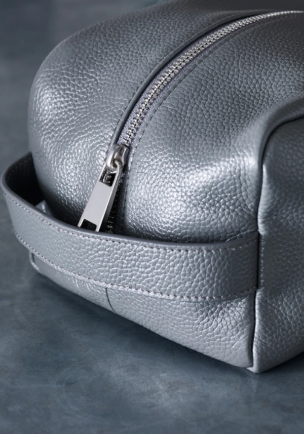 Men’s Leather Wash Bag