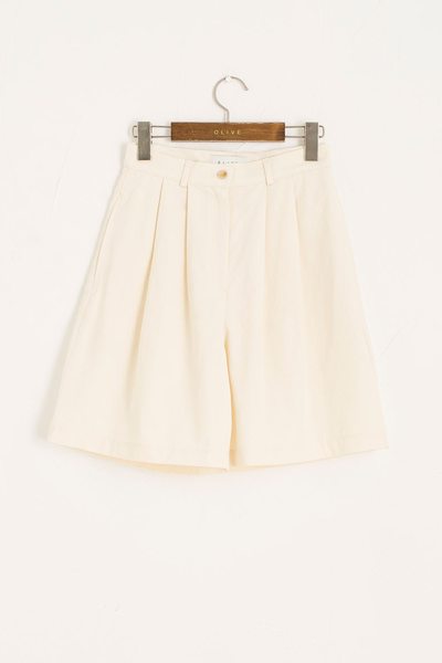  Cotton Half Short from Olive