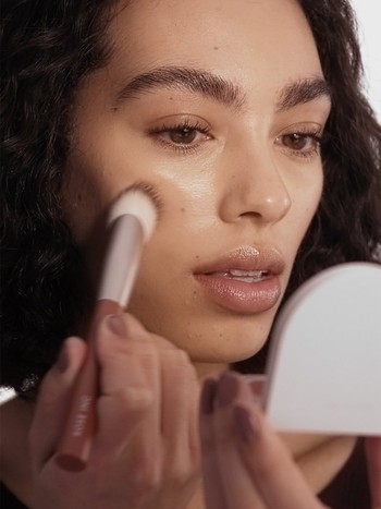 The Best Luminous Skin Tints