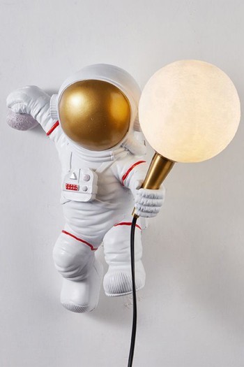 Astronaut Desk Lamp from ACMHNC