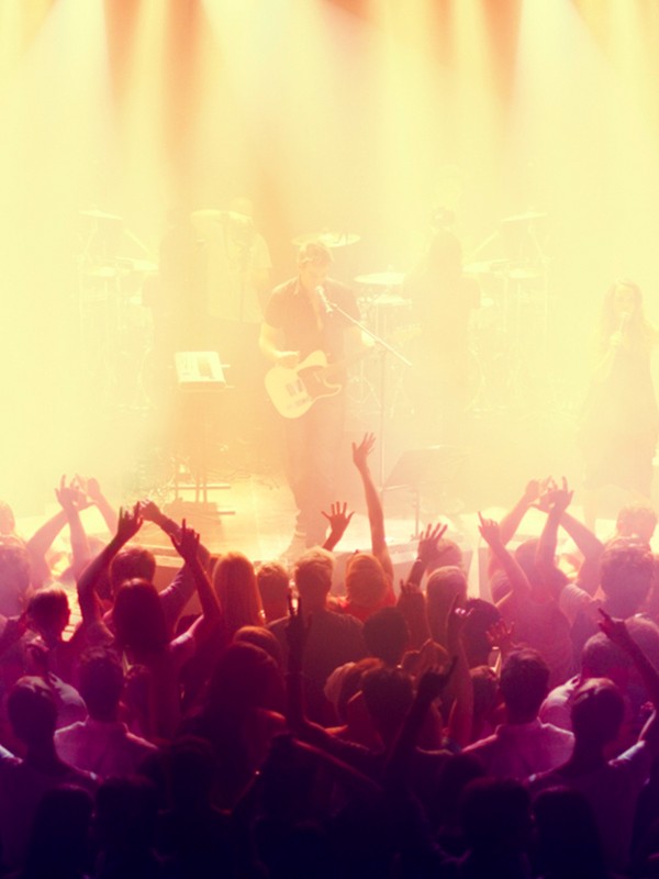 10 Virtual Festivals & Shows To Attend This Summer