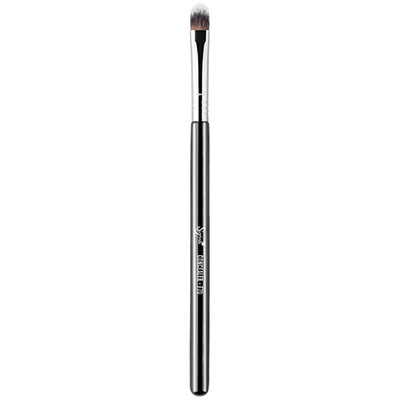 F70 Concealer Brush from Sigma