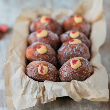 Rhubarb And Custard Doughnut Baking Kit from Honeywell Biscuit Co.