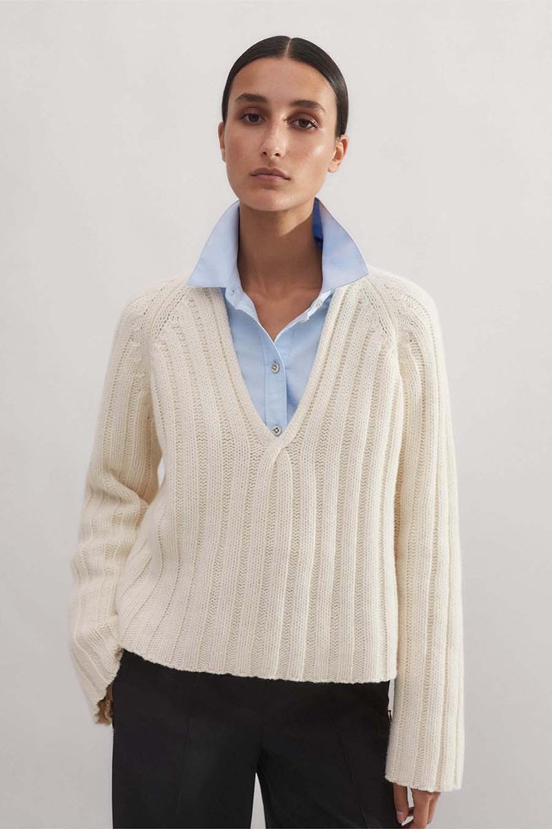Cotton-Blend Chunky Rib V-Neck Jumper from ME+EM