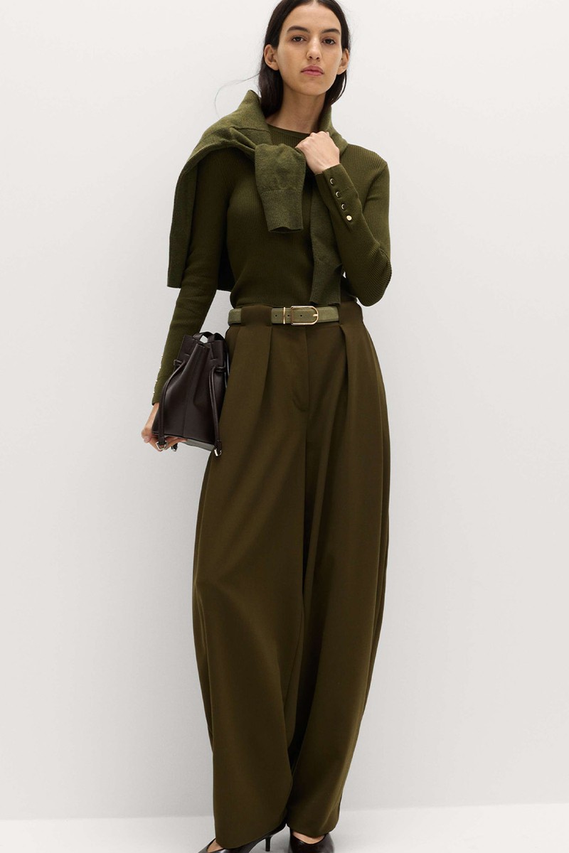 Horseshoe Pleat Front Tapered Trousers