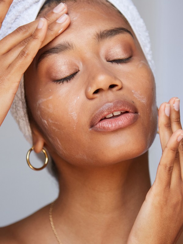 What To Know Before You Try An At-Home Face Peel 