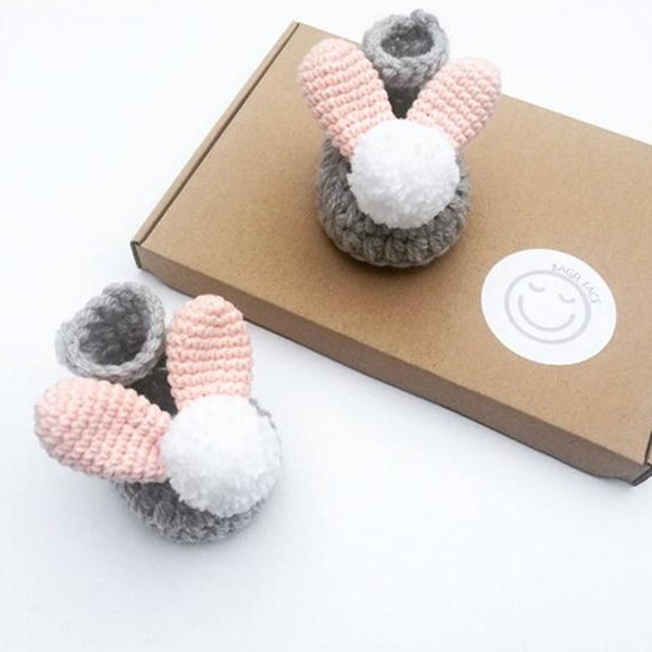 Crochet Baby Bunny Shoes from Bagel Face