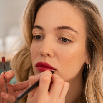 How To Make The Most Of Lip Liner