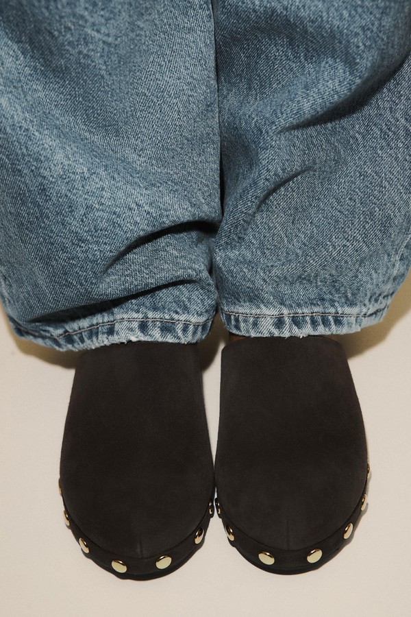 Split Suede Studded Kitten Clogs