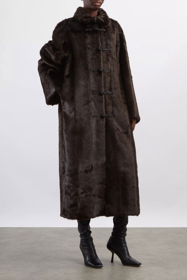Mandarin Faux Fur Coat from Róhe