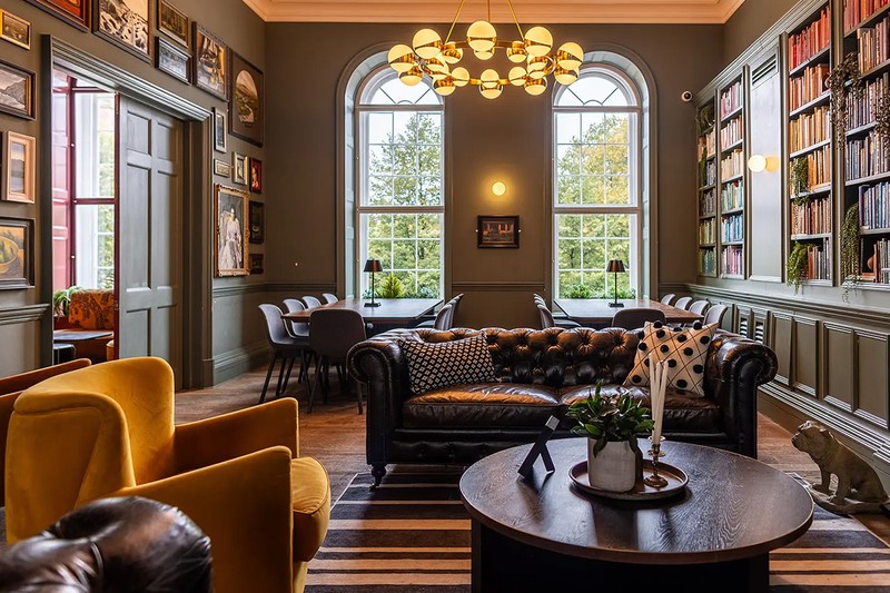 Kindred, Hammersmith