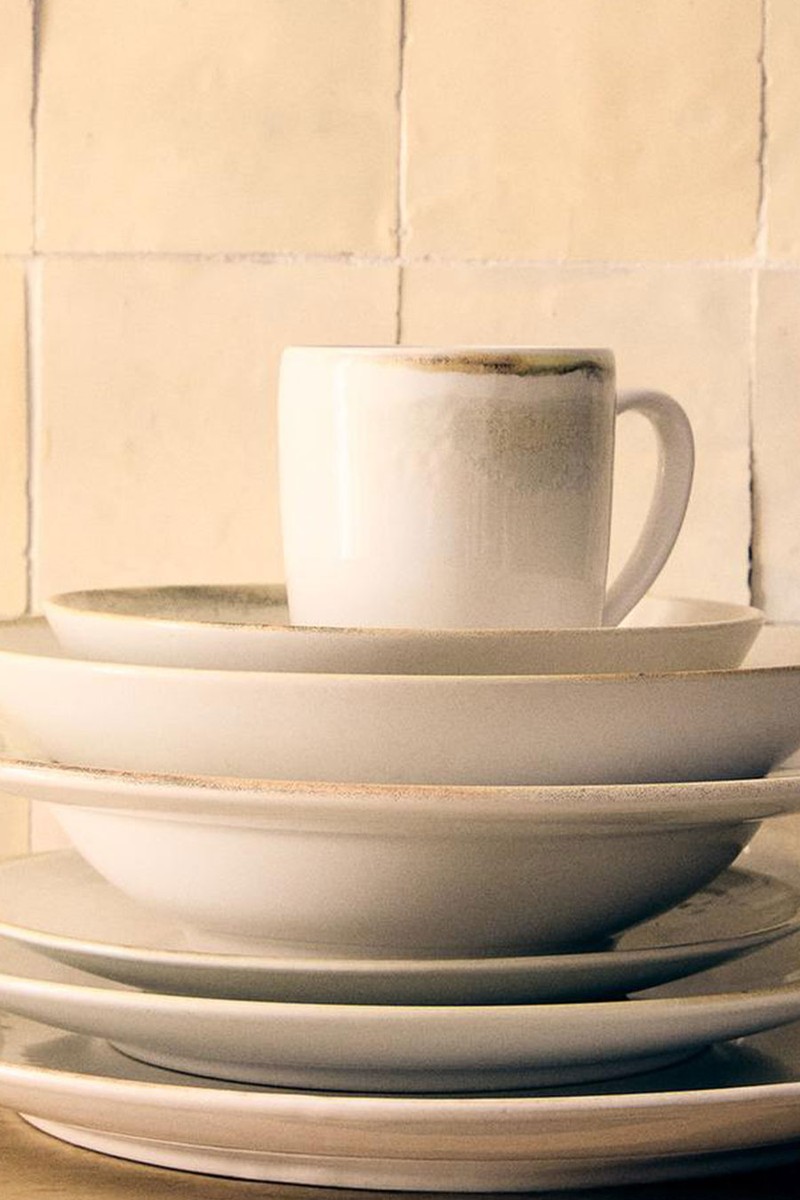 Stoneware Dinner Set