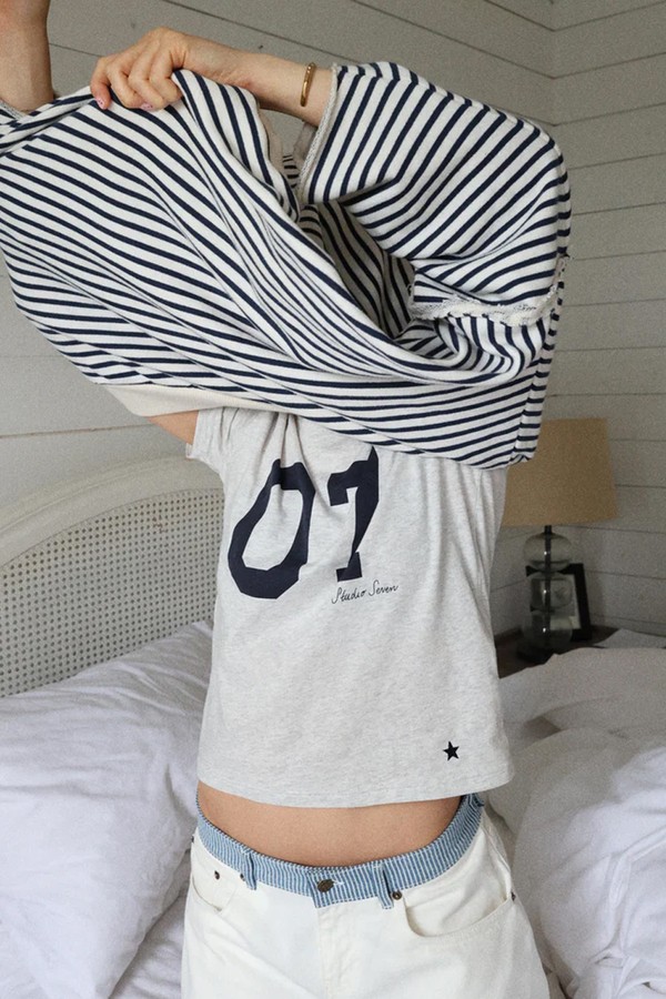 Mila 07 Tee