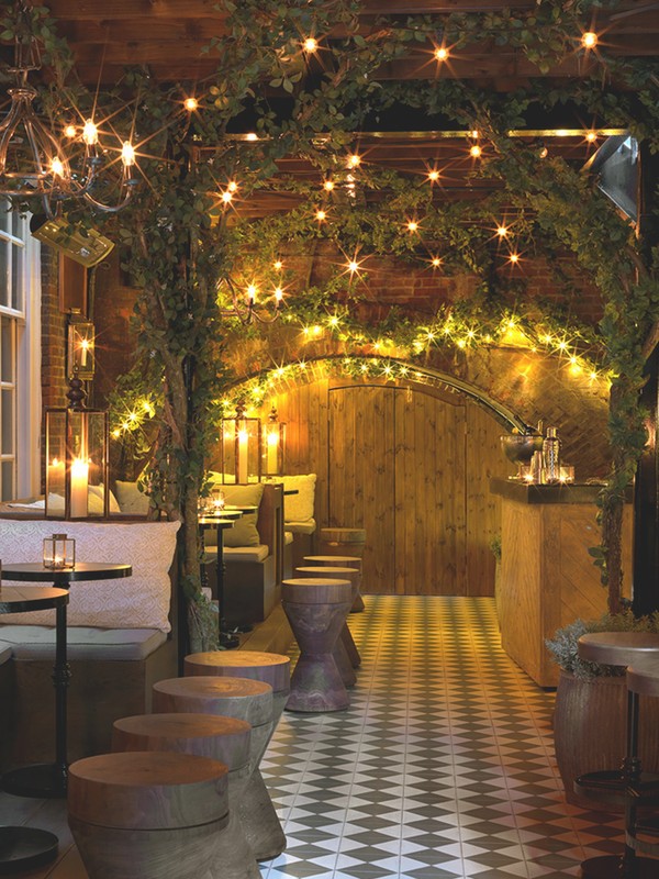 17 Romantic Bars For A Valentine’s Day Tipple