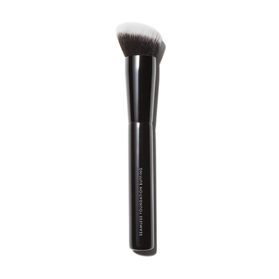 Seamless Foundation Buffing Brush from Beauty Pie 