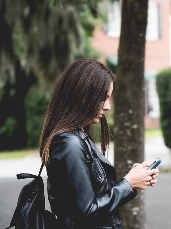 Forget Ghosting: ‘Orbiting’ Is The Latest Dating Trend To Look Out For