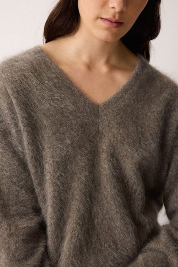 Halo Cashmere V Neck Jumper from Jigsaw