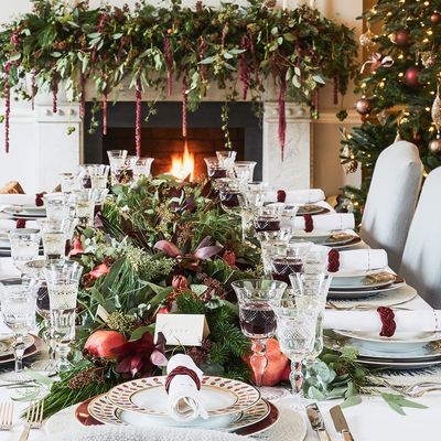 14 Christmas Decorating Tips, From The Experts 