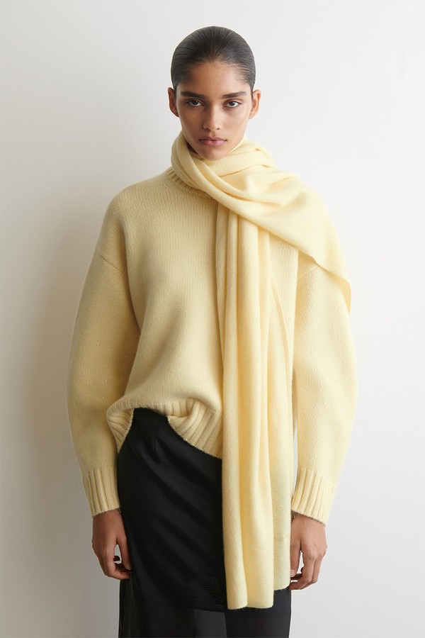 Chunky Cashmere Crew-Neck Jumper from COS