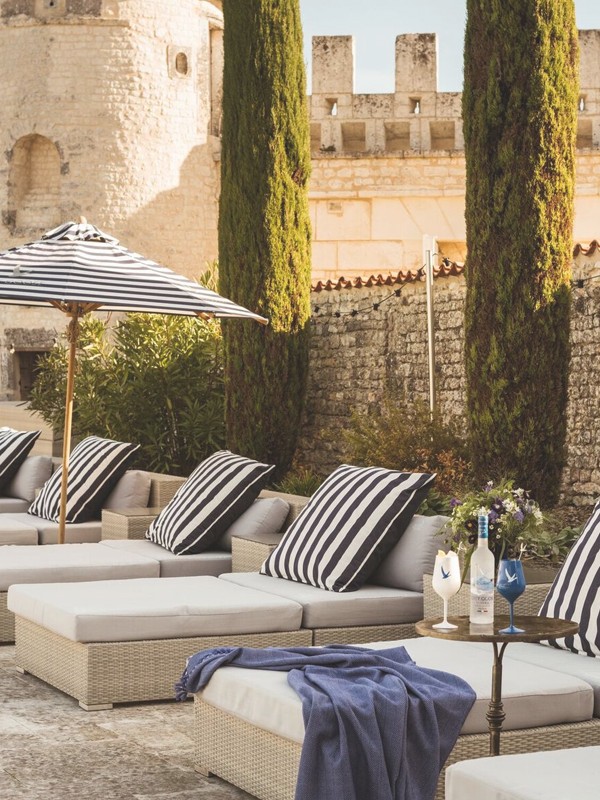 The Best Spots To Sleep & Drink In The UK