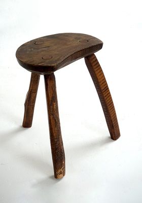 Tripod Milking Stool from Albion Nord