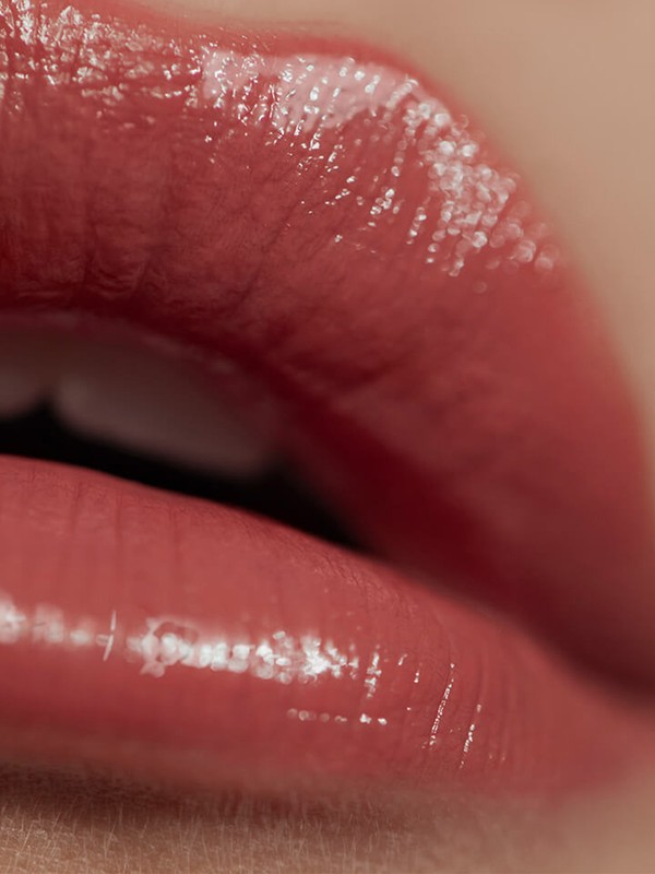 The Best Universal Lip Shades, According To The Experts