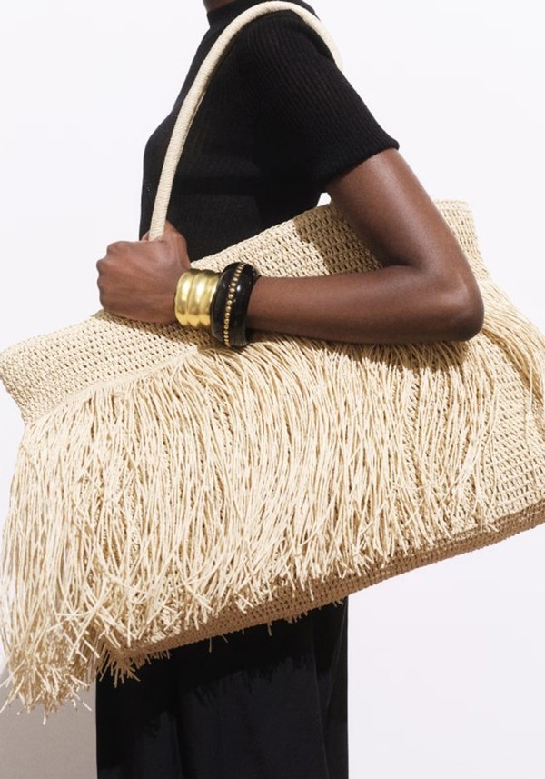 Natural Fibre Shoulder Bag With Fringes 