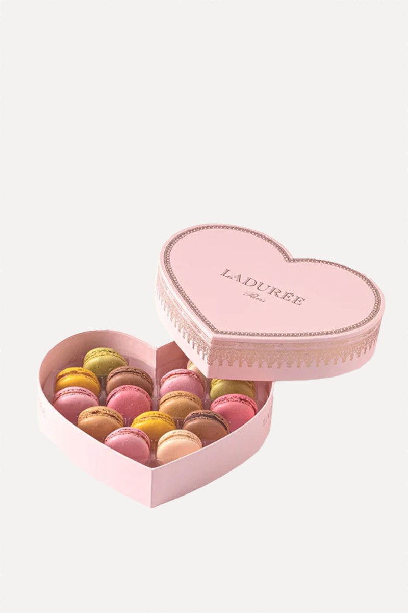"Valentine's Day" 15 Macarons Gift Box from Ladurée