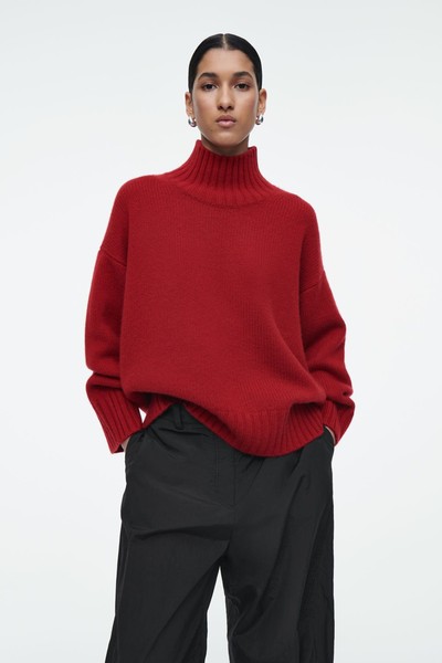 Chunky Pure Cashmere Turtleneck Jumper from COS