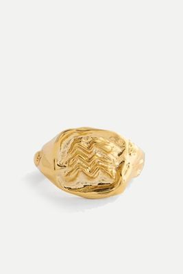 Embossed Signet Ring from Mango