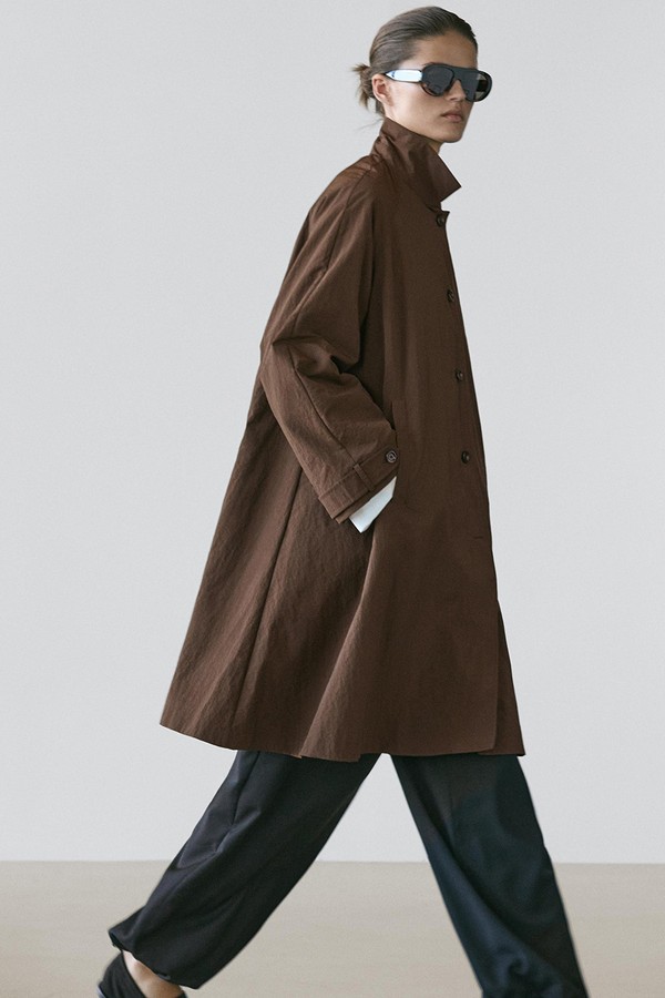 Cape Coat With Collar Detail