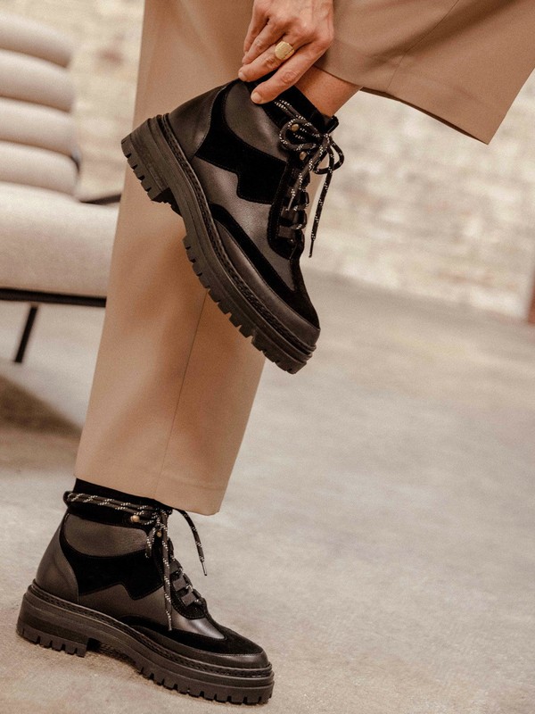 Walking Boots To Buy Now