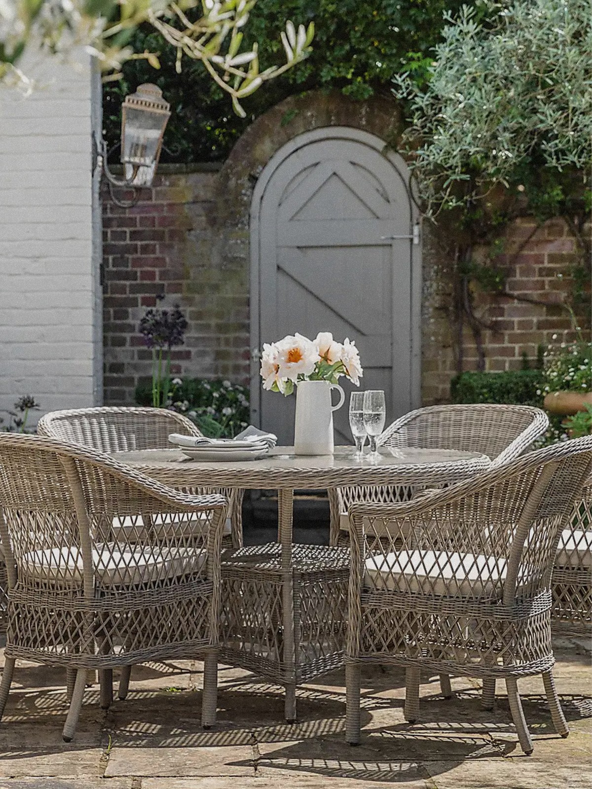 6 Seater Corte Round Dining Set