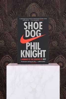  Shoe Dog: A Memoir by the Creator of Nike from Phil Knight