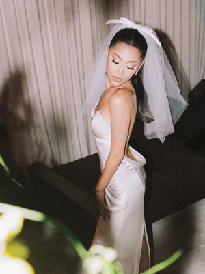 The Wedding Edition Meets… Vera Wang 