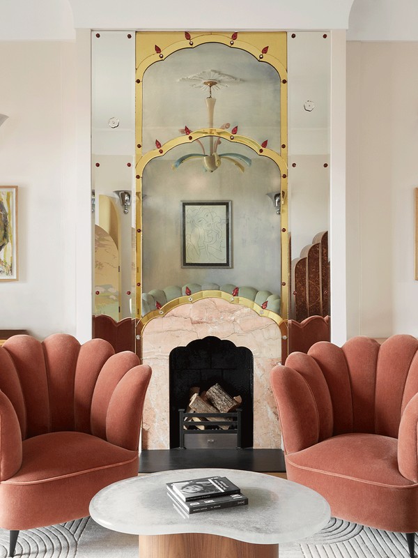 5 Iconic & Historic London Hotels